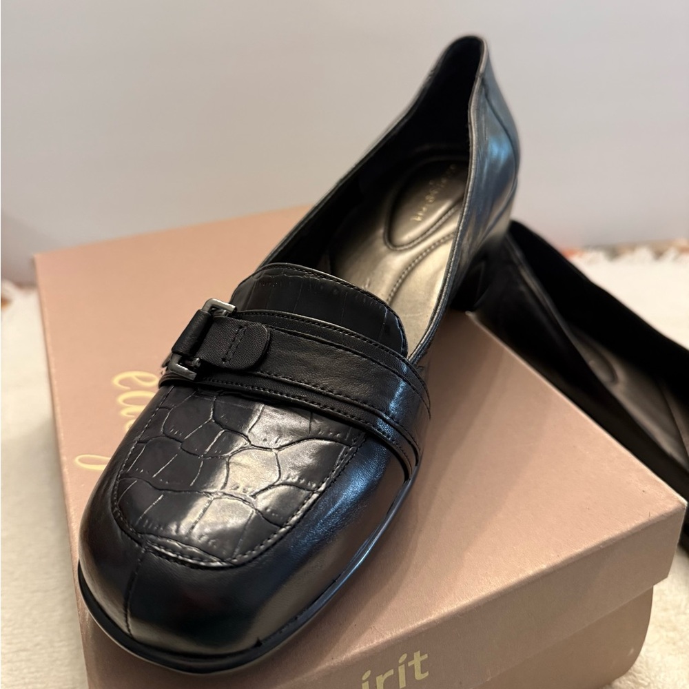 Easy Spirit Black Jedonnas Black Loafers 8.5 W NIB